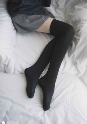 丰满女邻居的嫩苞张开视频_快播高清无删减WWW