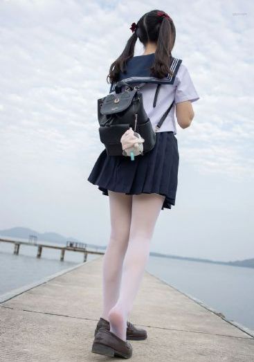 一层一层扒开你的衣服_BD英语全集在线观看