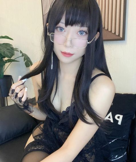 天降女孩子从2楼掉了下来未增减_完整版电影在线观看